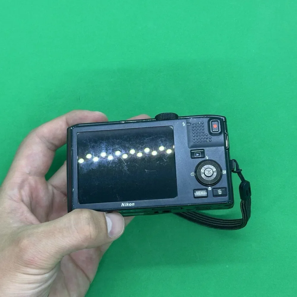 Nikon COOLPIX S8100 Digital Camera 12.1MP 10x Zoom: FOR PARTS NOT WORKING